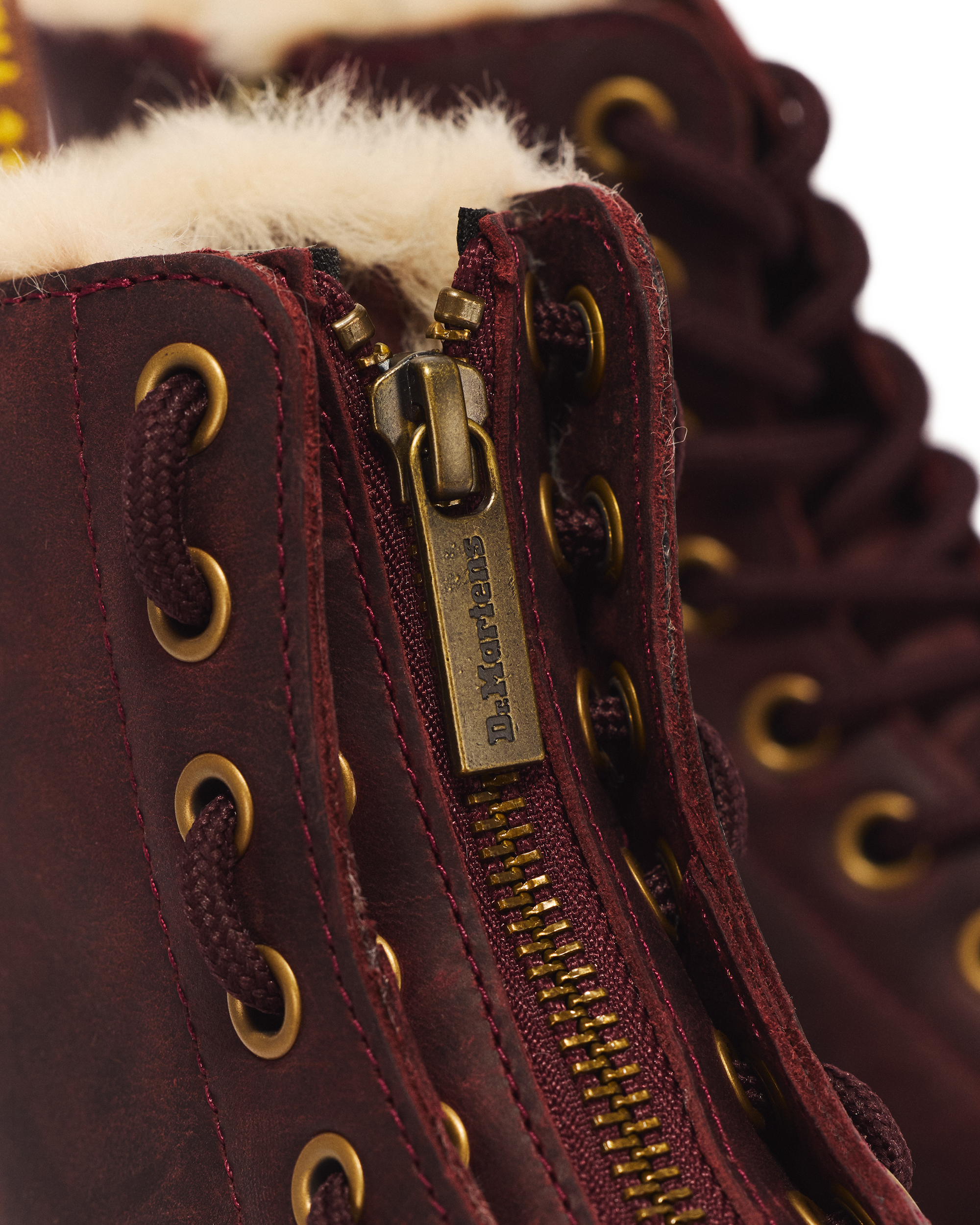 Dr.Martens バーガンディ レザー ハイカットブーツ 1460 Serena Zip 8 Eye Crazy Horse Leather Boots in CHERRY RED | Dr