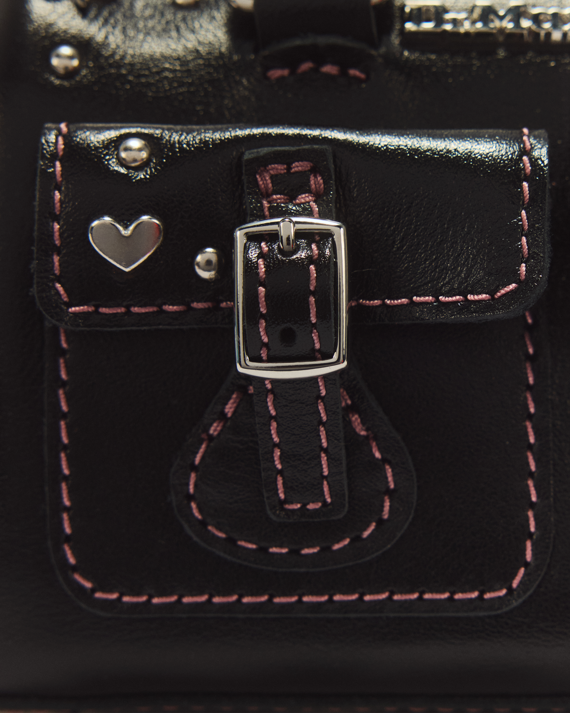 Mini Top Handle Milled Gloss Leder Tasche
