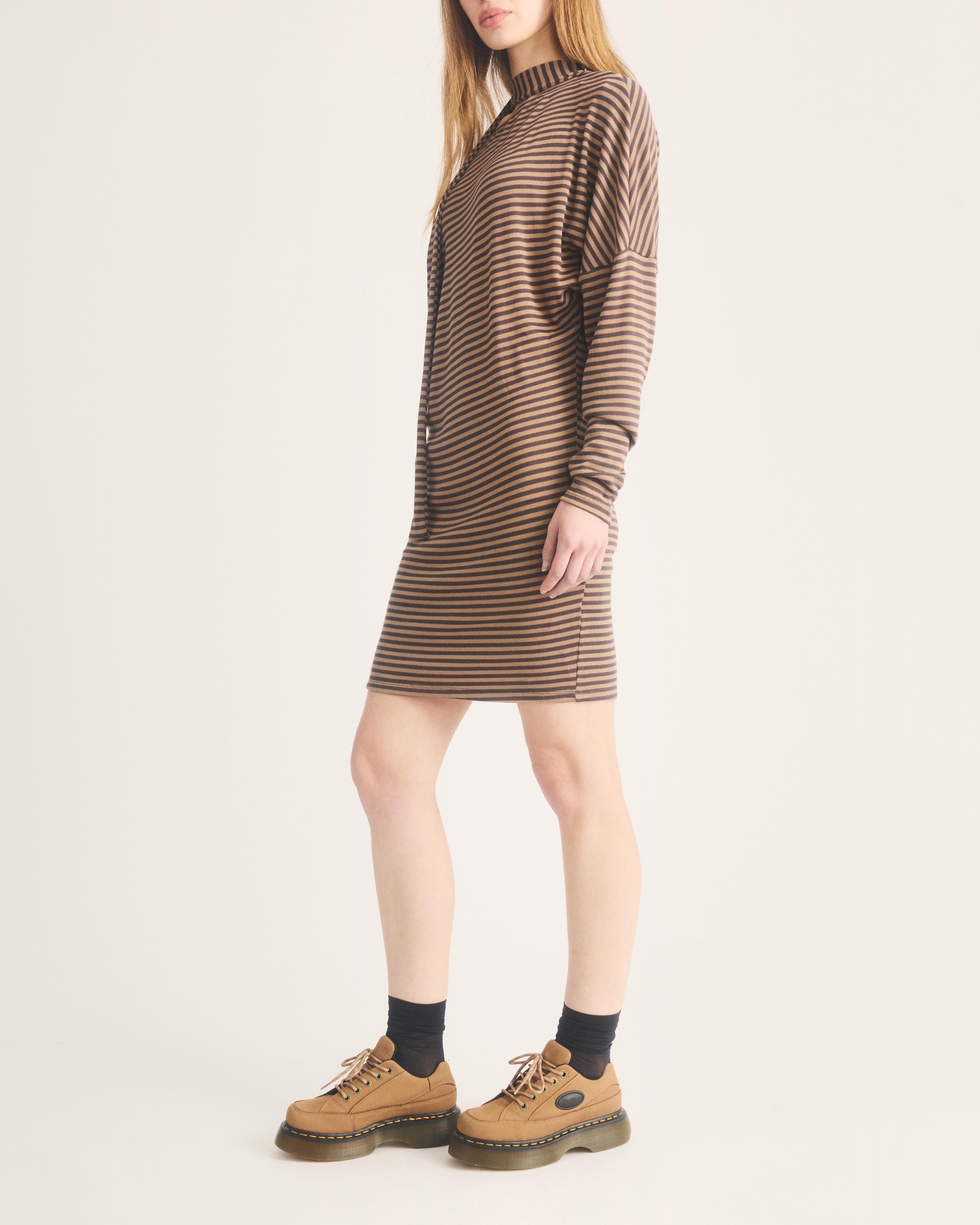 BUZZ 5-EYE MILLED NUBUCK SHOES