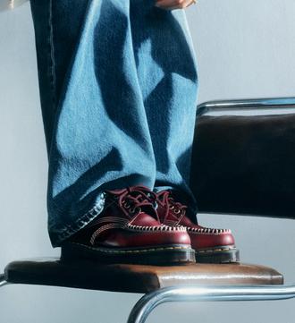 SS26_Lowell_HP_LegDownCherry_Tile_Image_Desktop?w=481&fmt=auto&qlt=default			