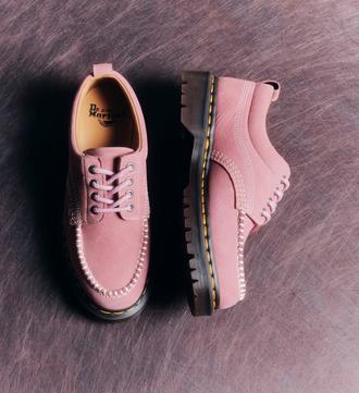 SS26_Lowell_HP_OffFootPink_Tile_Image_Desktop?w=481&fmt=auto&qlt=default			