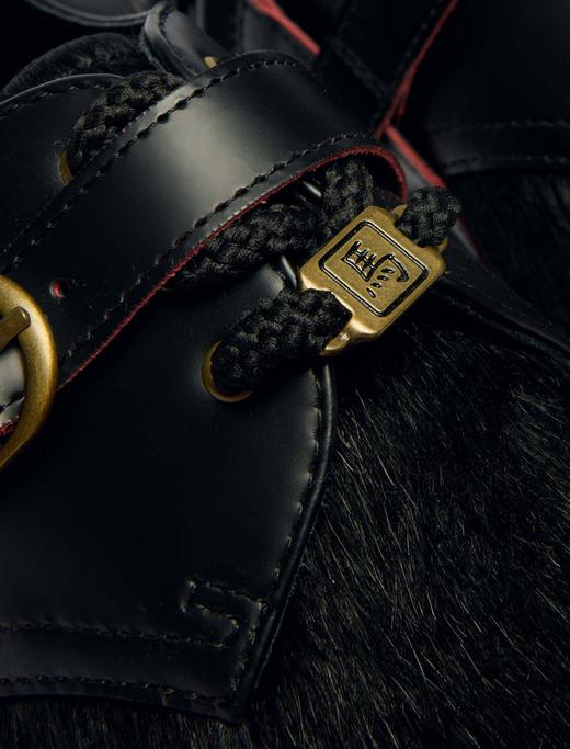 SS26_YOTH_LAUNCH_LP_1461_PRODUCT%20DETAIL%201_Mobile?w=966&fmt=auto&alt=default