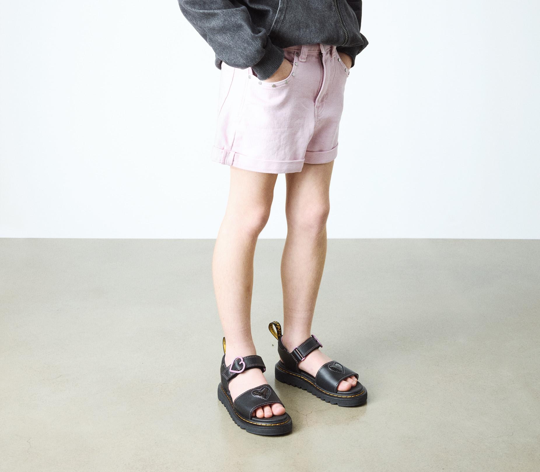 SXX_Campaign_Sandals_Styling_LandingPage_KIDS_DESKTOP
