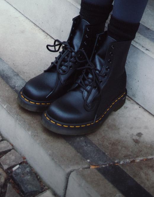 Dr. Martens® US | End of Season Sale | Up to 40% Off