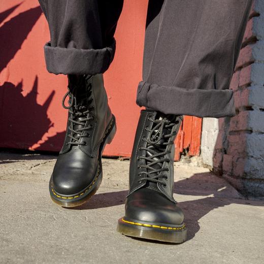 Dr. Martens Smooth Leather black 1460 Boots