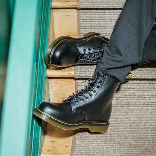 Dr. Martens Smooth Leather black 1460 Boots