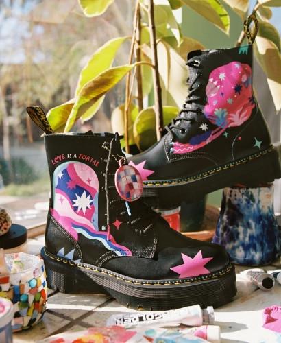 Dr martens hotsell artist collection