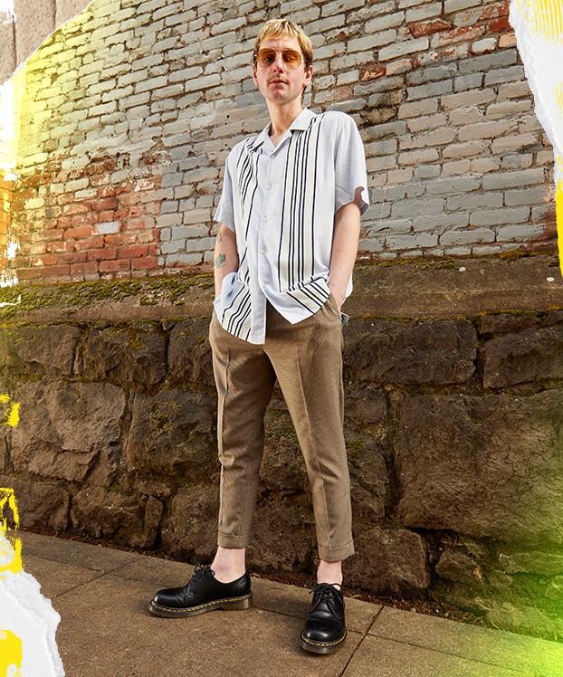 Dr martens hotsell summer outfits