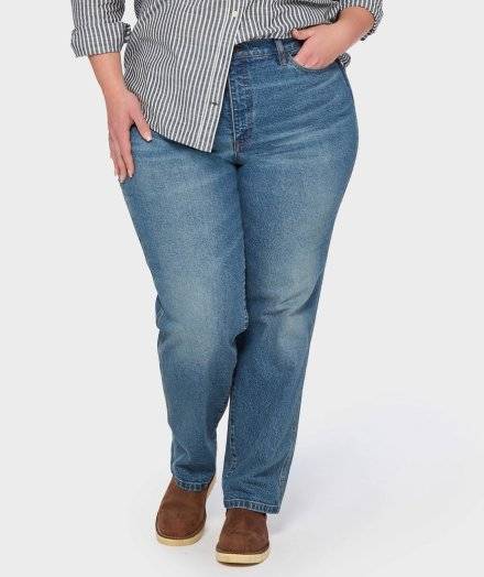 Woman wearing blue jeans.