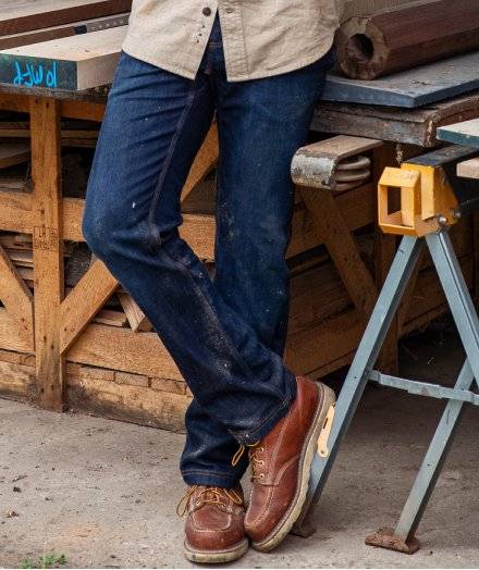 Man wearing blue jeans.