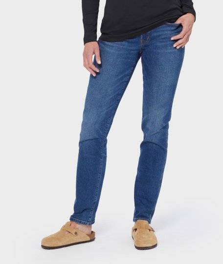 Women's Slim Leg Jeans