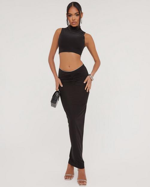 Long skirt outlet and crop top