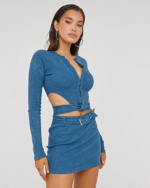 Long Sleeve Hook and Eye Front Belt Detail Crop Top in Acid Wash Blue Ribbed, Women's Size US 2 - Ego