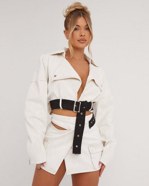 Mid wash extreme on sale shoulder cropped denim jacket