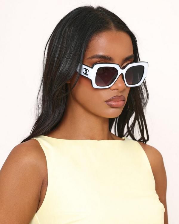 Side Logo Contrast Detail Oversized Sunglasses In White