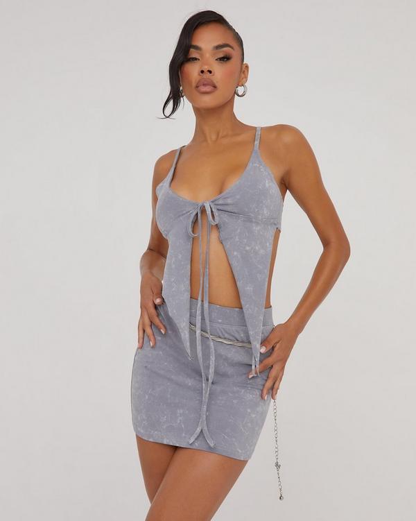 Strappy Tie Front Split Detail Top In Washed Grey