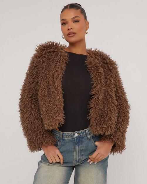 Collarded Cropped Jacket In Cream Shaggy Faux Fur