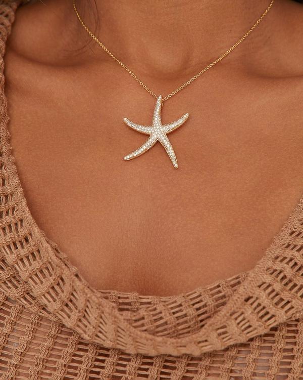Diamante Starfish Detail Pendant Necklace In Gold
