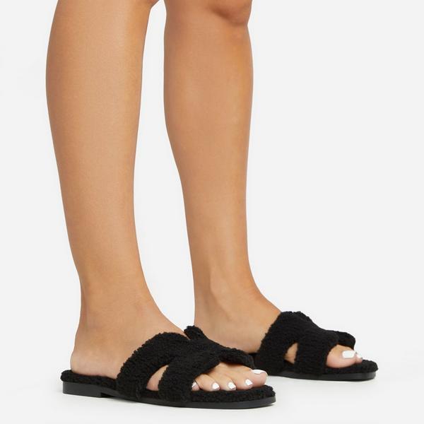 So fluffy slide online flat sandal