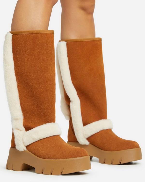 Tall boots hotsell with fur trim