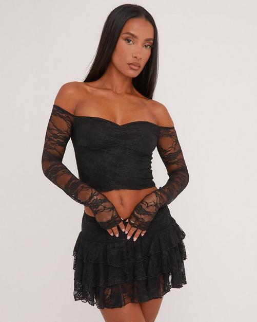 Missguided on X: Jeans & a nice top just levelled up with the 'black lace  up corset style long sleeve top' 🖤⚡ Shop it on site for £25   💎 #missguided  /