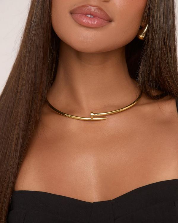 Screw Detail Necklace In Gold
