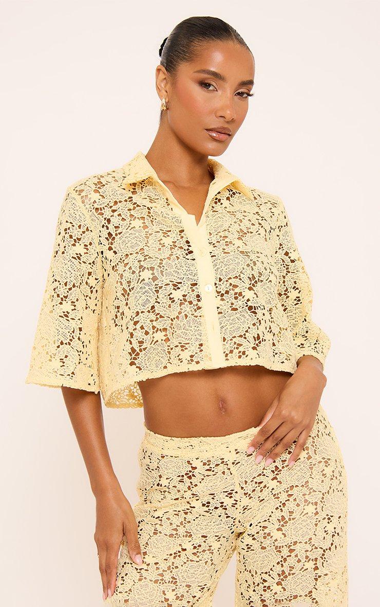 Short Sleeve Button Front Boxy Cropped Shirt In Lemon