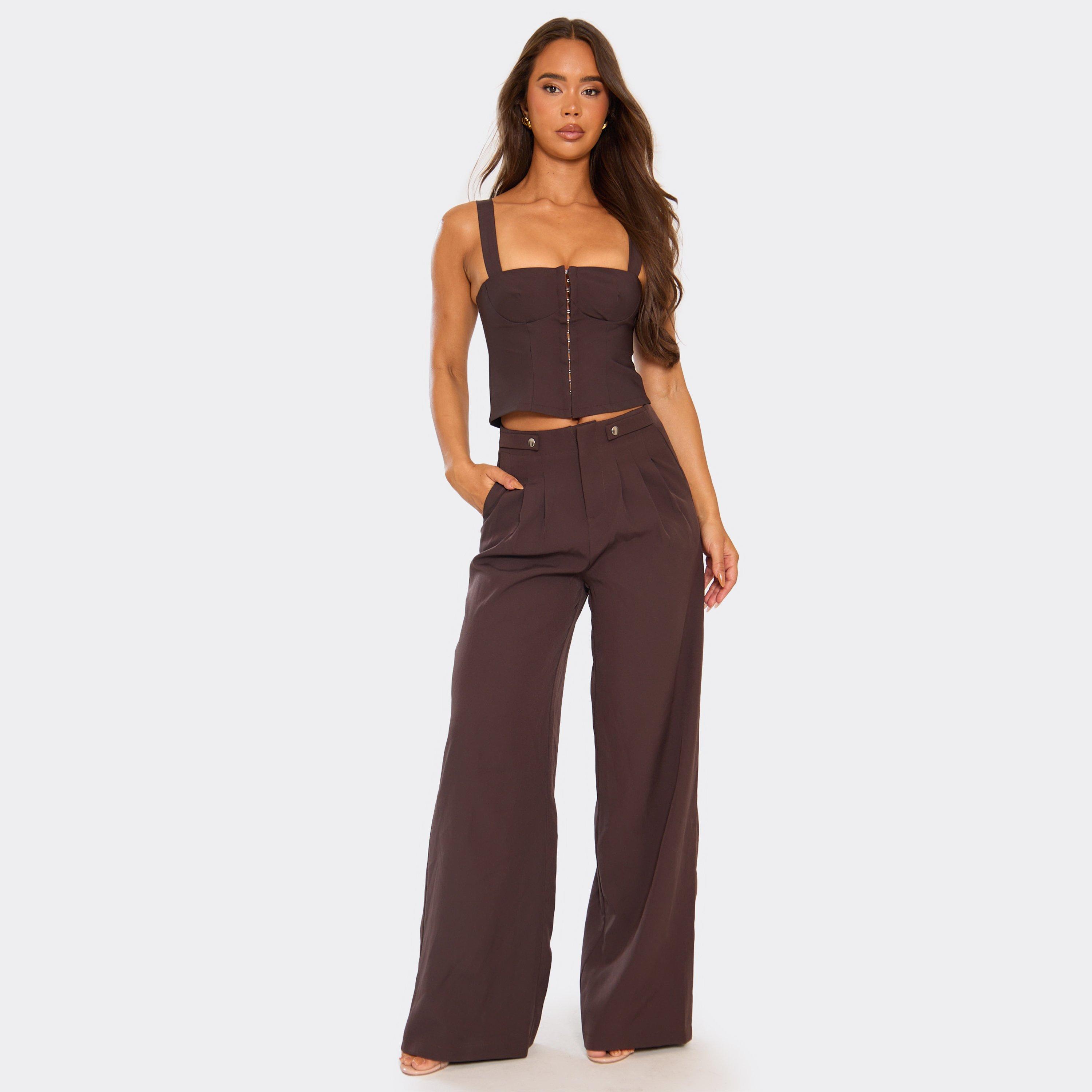 Image of Popper Waist Pleated Wide Leg Tailored Trousers In Chocolate Brown, Women's