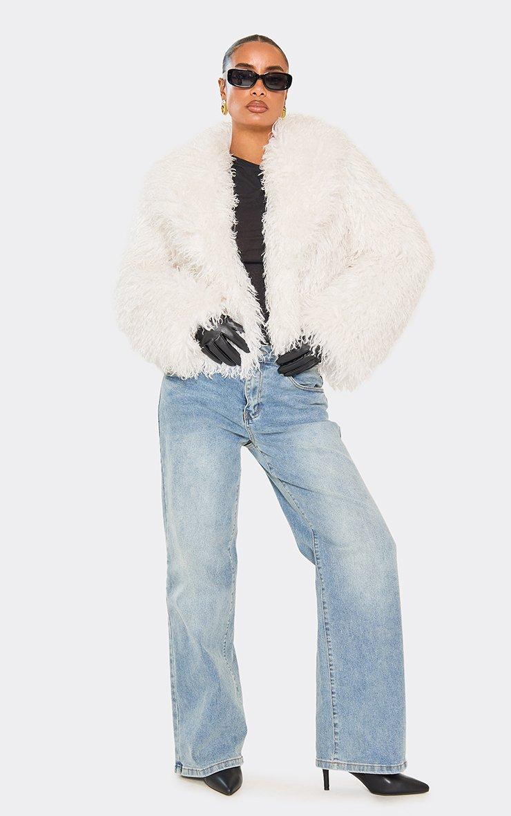 Oversized Collar Detail Cropped Shaggy Coat In White faux Fur
