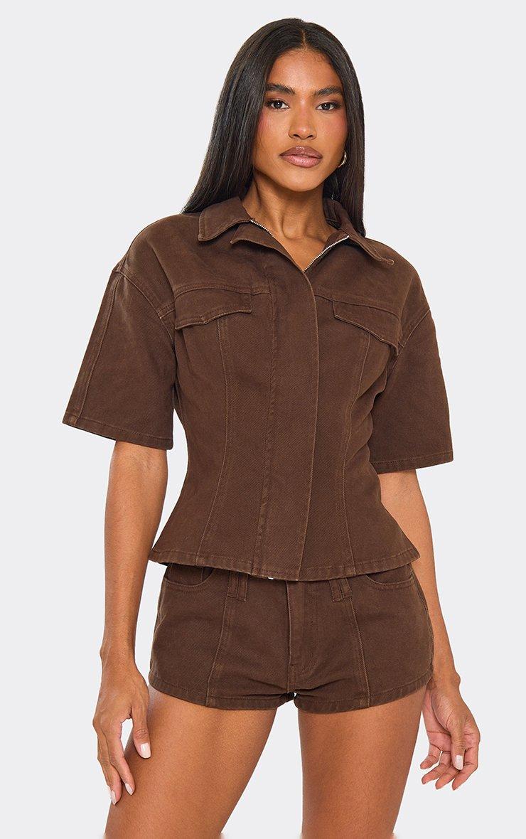 Short Sleeve Cinched Waist Detail Collared Top In Chocolate Brown