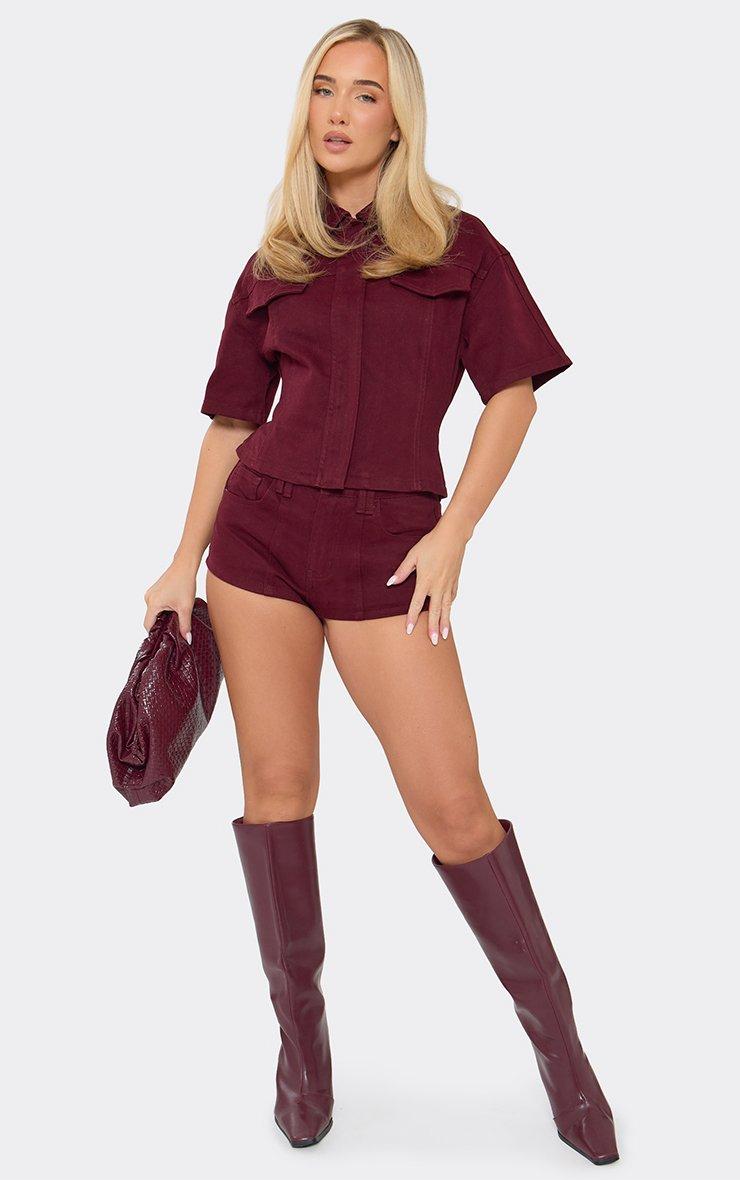 46303 Mid Rise Seam Detail Shorts In Red
