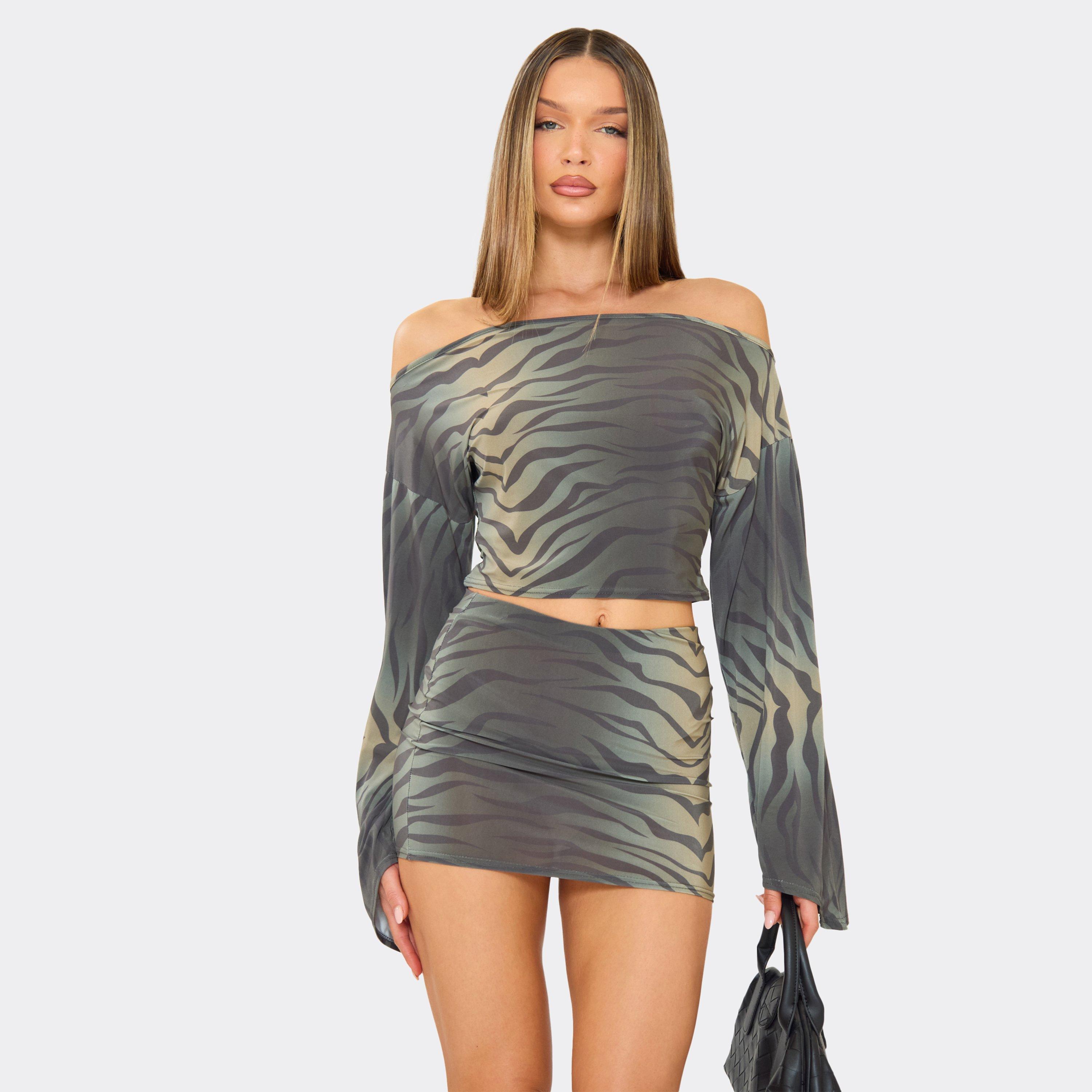 Image of Off The Shoulder Long Sleeve Cape Top In Green Printed, Women's