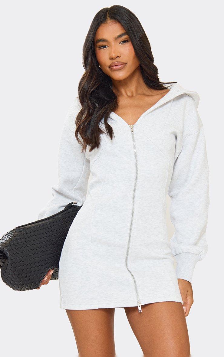 sweatshirt dress Oversized In Grey With Pockets Love Sizes The model on the picture is 170 cm/57 tall and is wearing size hoodie dresses for women JOAU