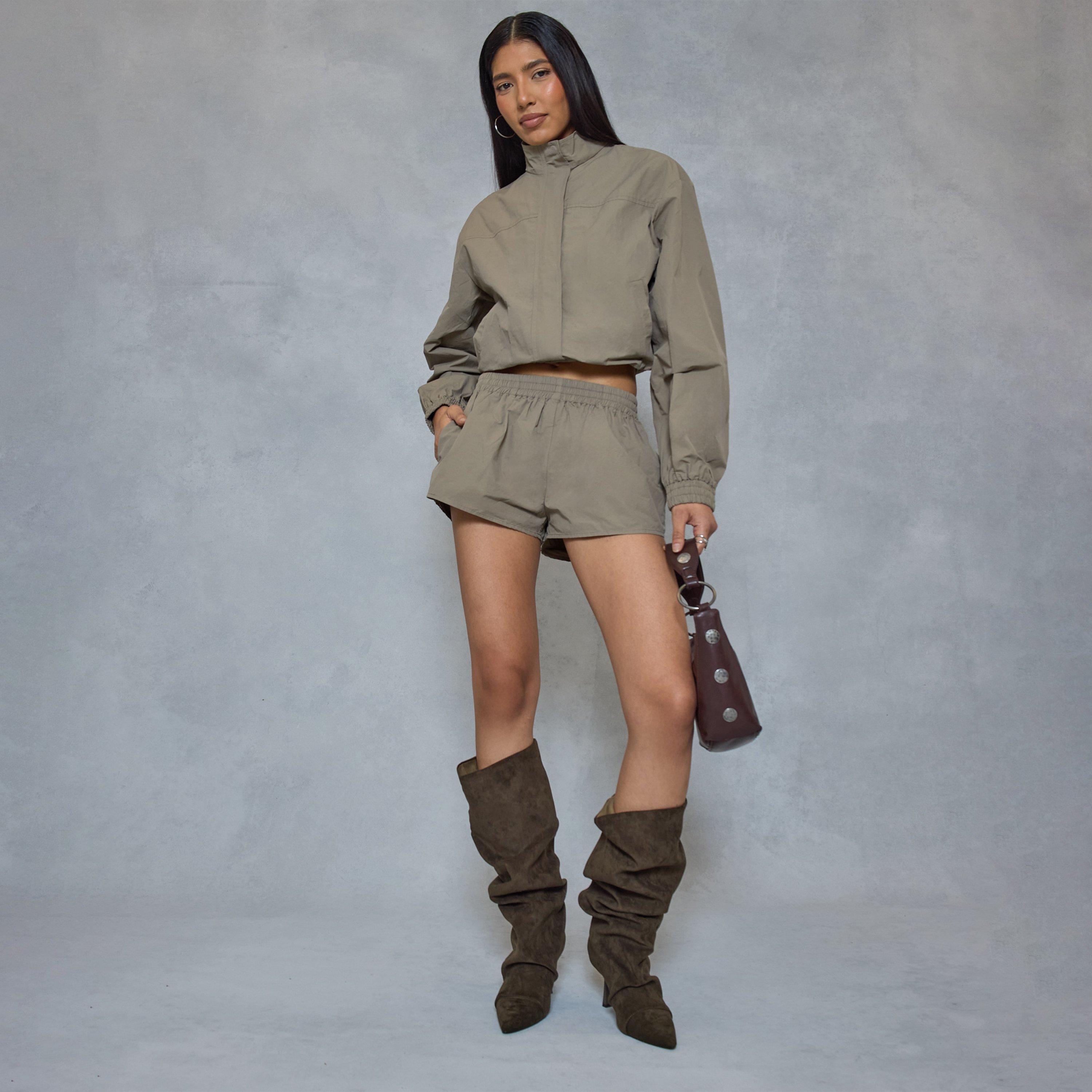 Low Rise Elastic Waistband Detail Shorts In Khaki Shell, Women’s