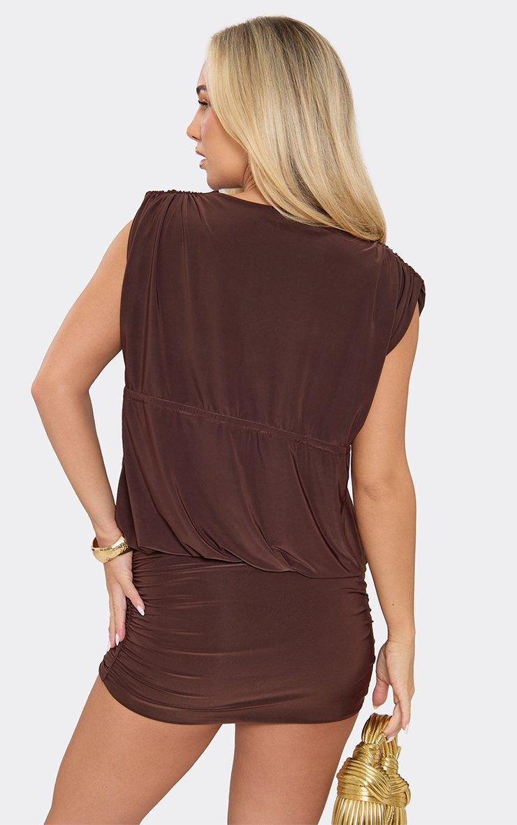 Plunge Neck Short Sleeve Tie Front Ruched Mini Dress In Chocolate Brown