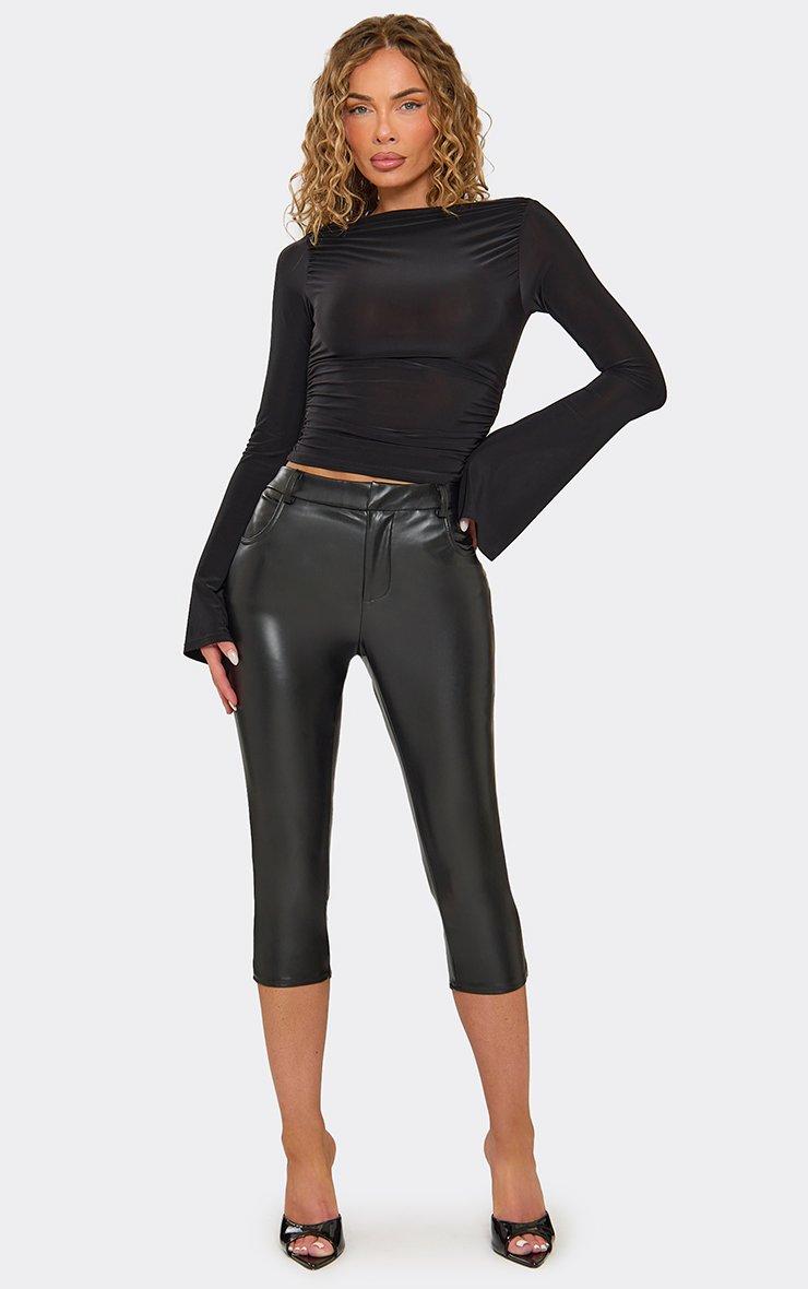 Low Rise Capri Trousers In Black Faux Leather