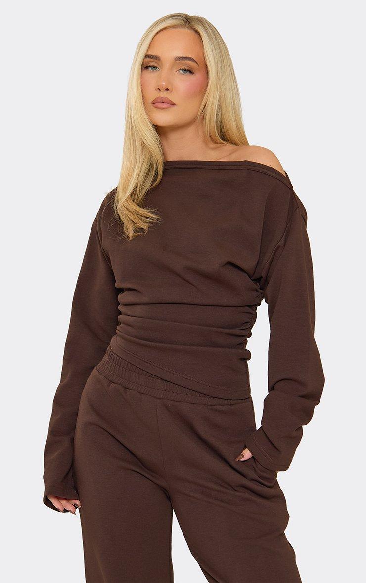 Long Sleeve Off The Shoulder Ruched Sweatshirt In Chocolate Brown Interlock