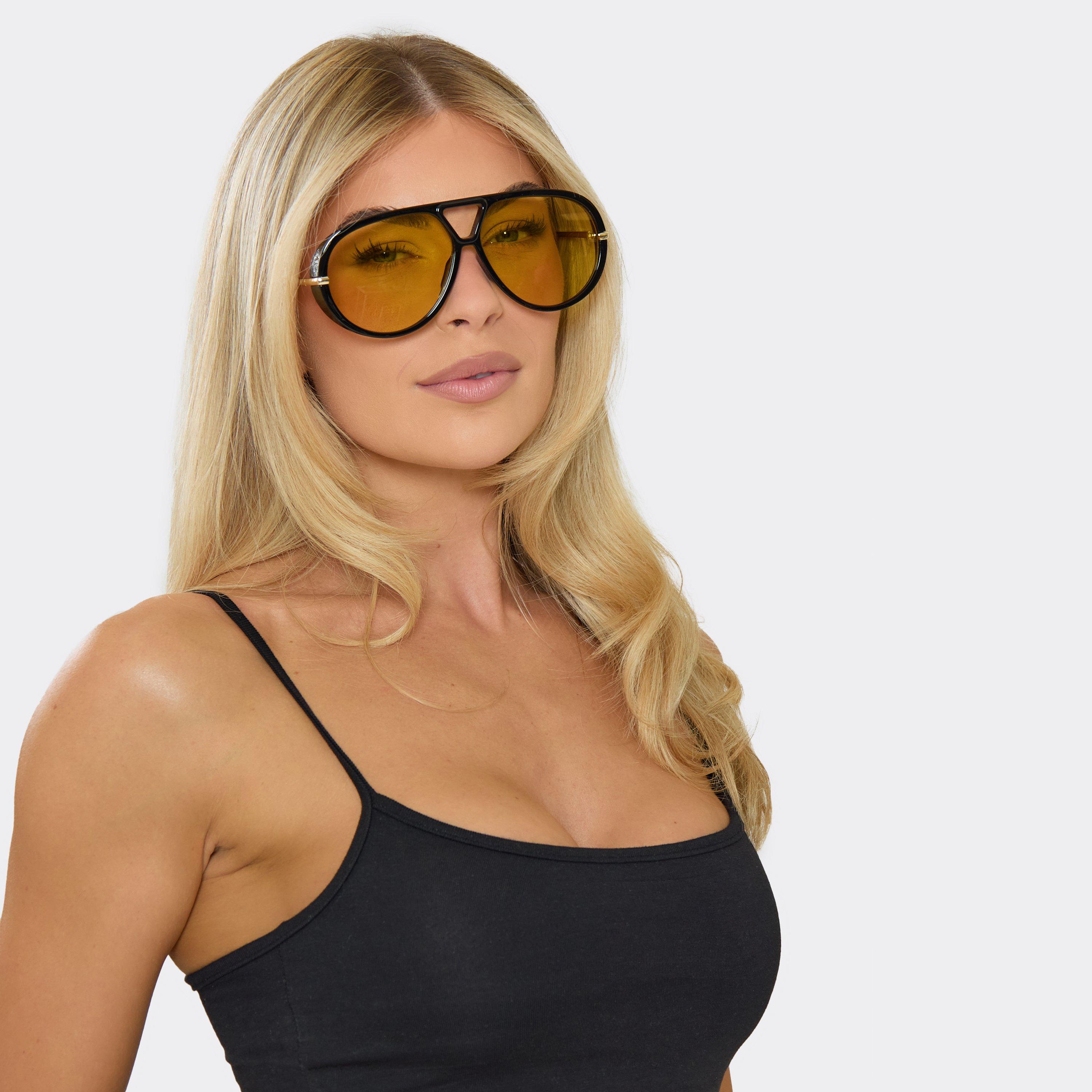 Oversized Gold Frame Yellow Tinted Lense Aviator Sunglasses In Black, Women's Size UK 0