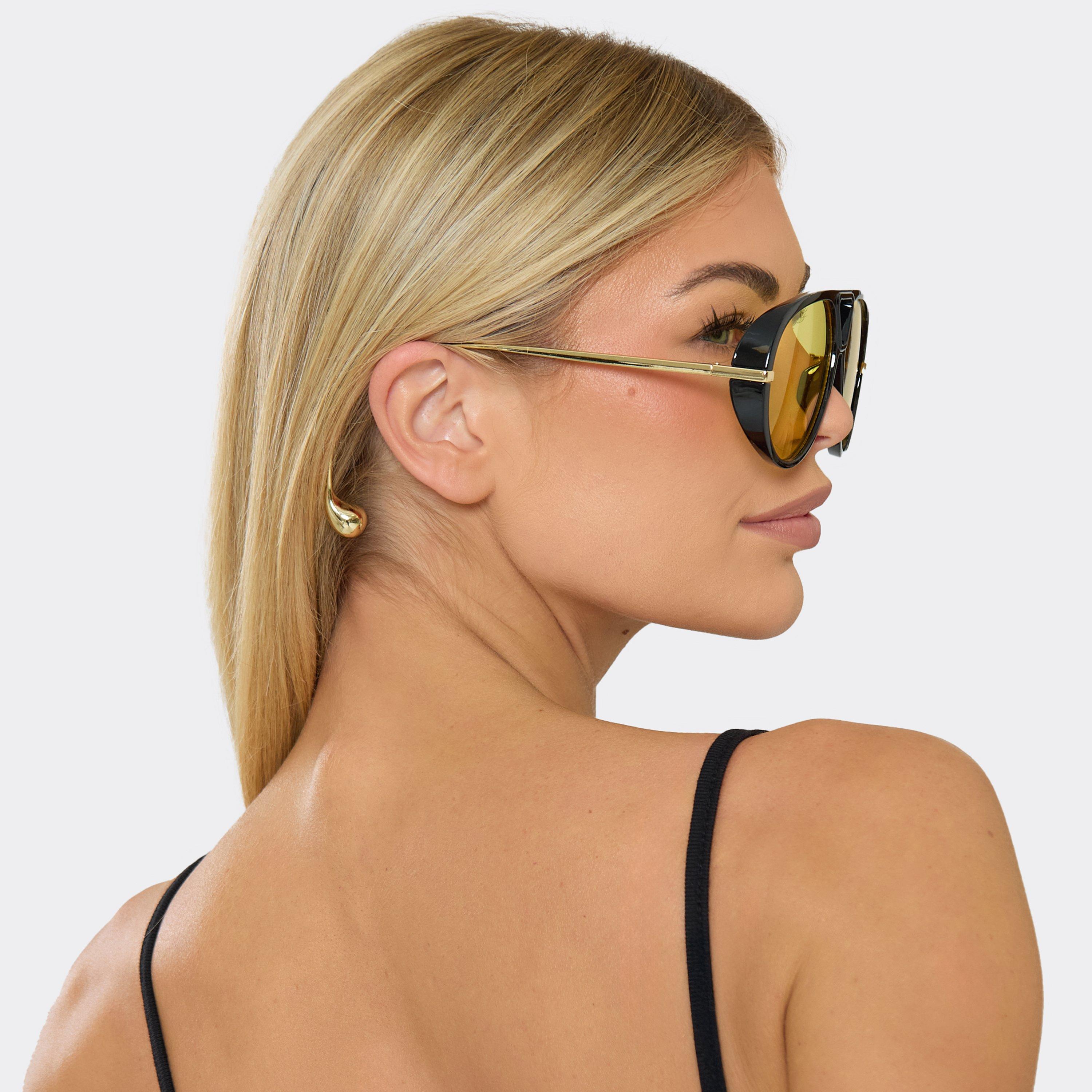 Oversized Gold Frame Yellow Tinted Lense Sunglasses In Black, Women's Size UK 0