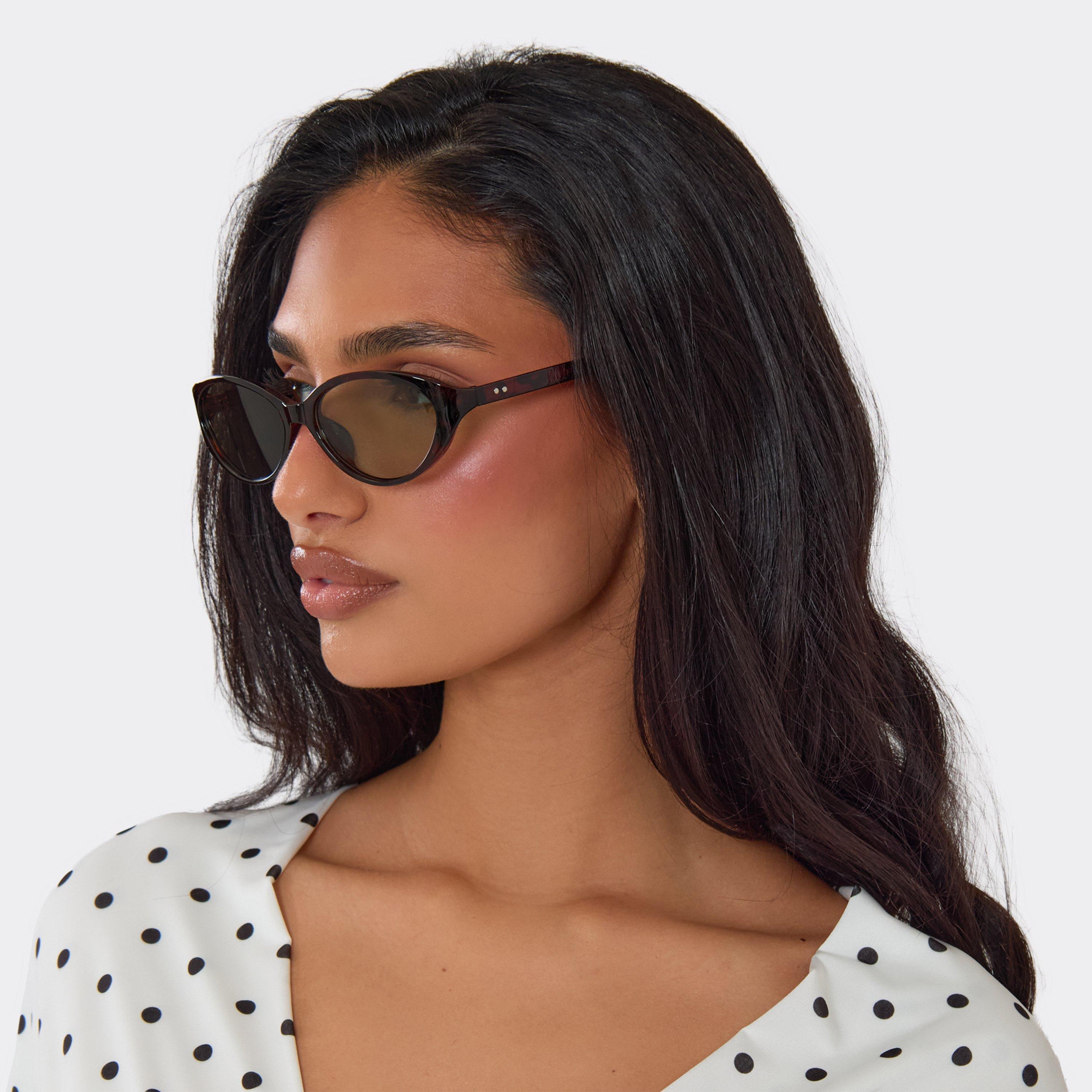 Thin Frame Brown Tinted Lense Oval Shaped Sunglasses In Black, Women's Size UK 0