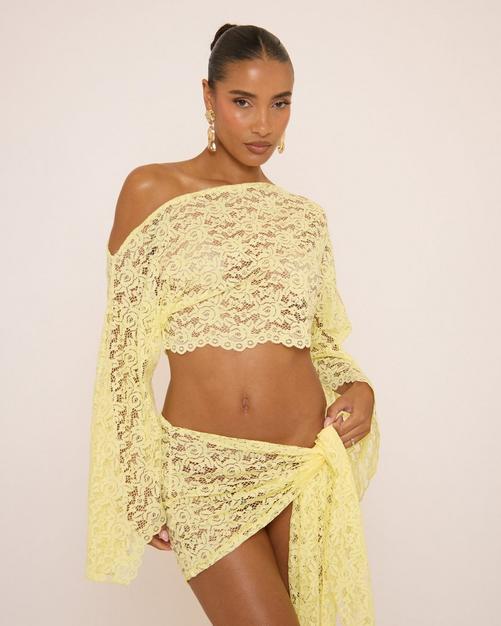 Off The Shoulder Flared Sleeve Asymmetric Top In Yellow Lace