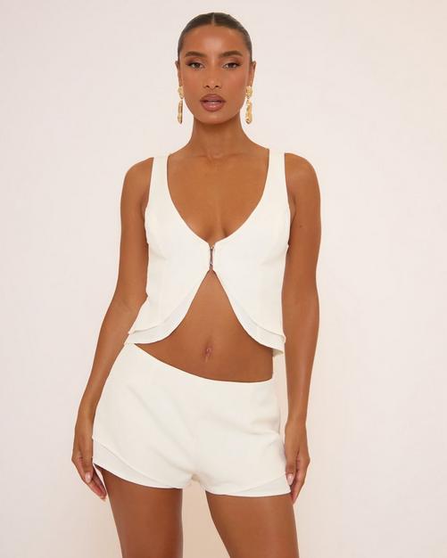 Sleeveless Hook And Eye Double Layer Detail Top In White