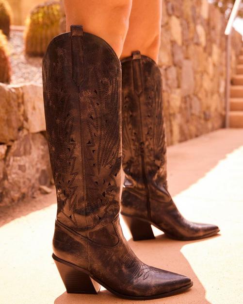 Montey Side Logo Detail Chunky Sole Knee High Long Boot In Montey Side Logo Detail Chunky Sole Knee High Long Boot In