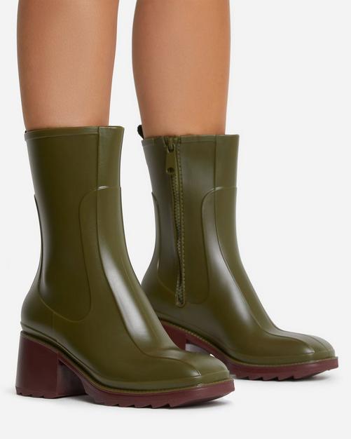 Black friday best sale rain boots