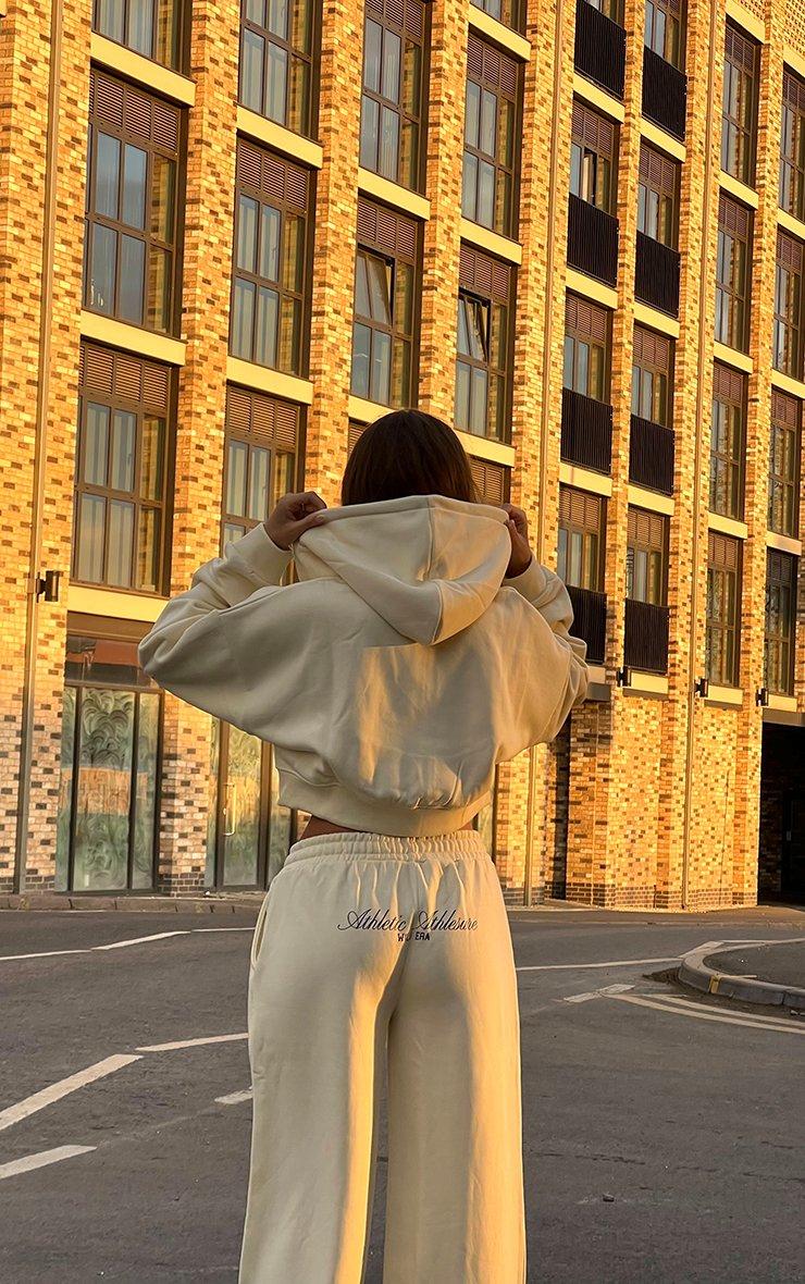 Long Sleeve Printed Graphic Detail Zip Up Boxy Cropped Hoodie In Cream