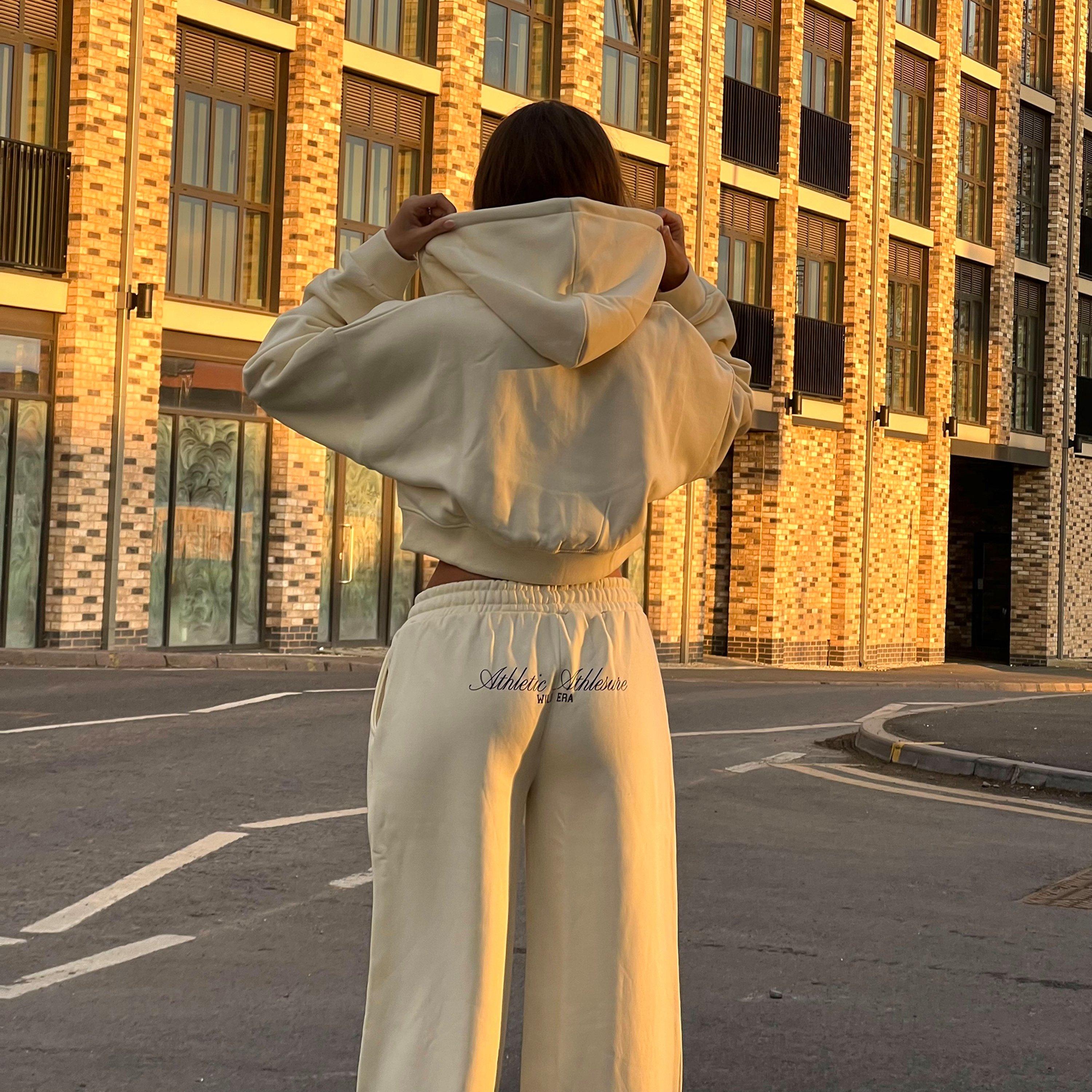 Long Sleeve Printed Graphic Detail Zip Up Boxy Cropped