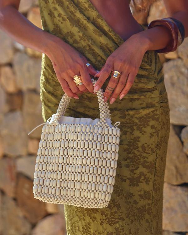 Gianni Beaded Detail Square Shaped Grab Bag In Cream