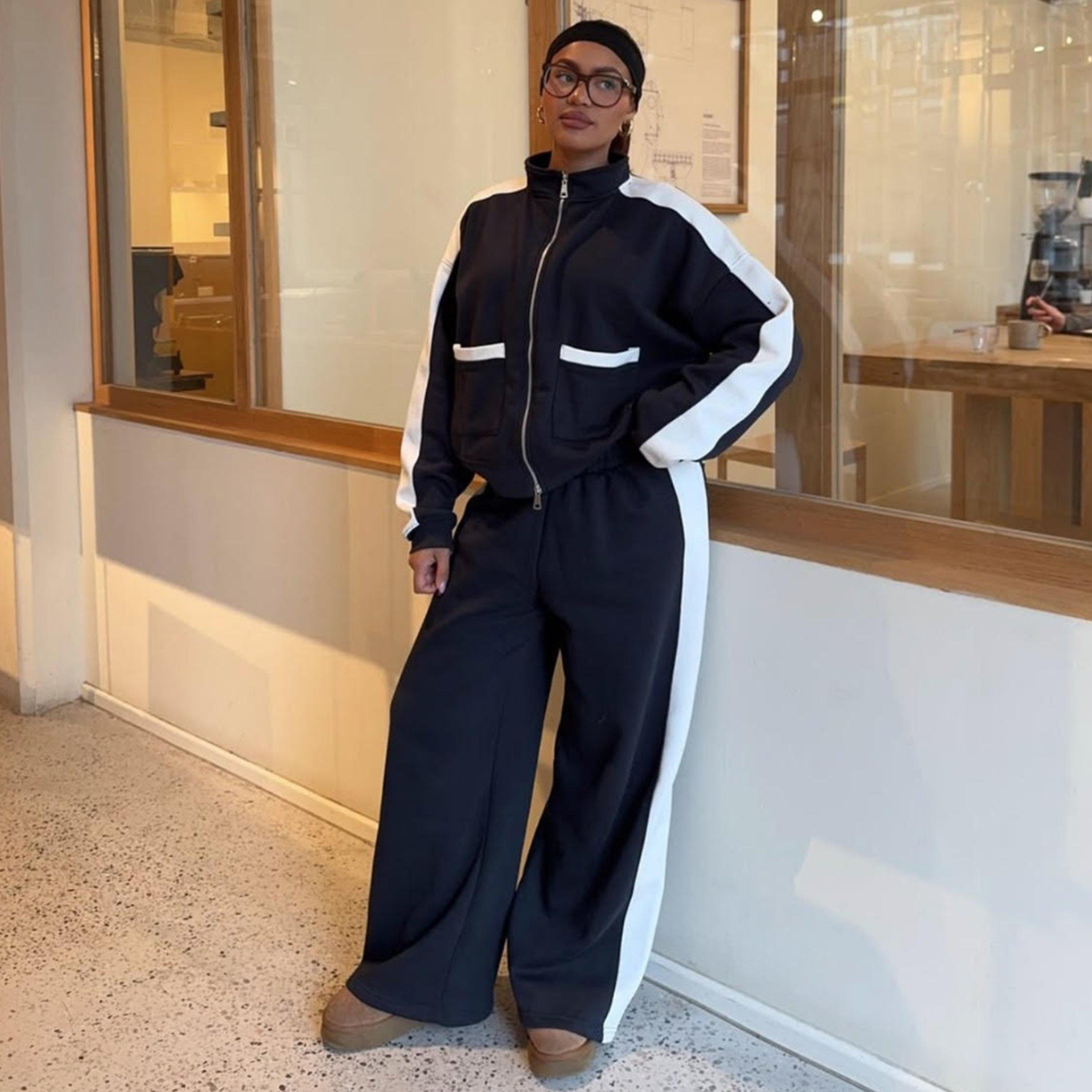 Low Rise Contrast Stripe Wide Leg Joggers In Navy, Women's Size UK 8