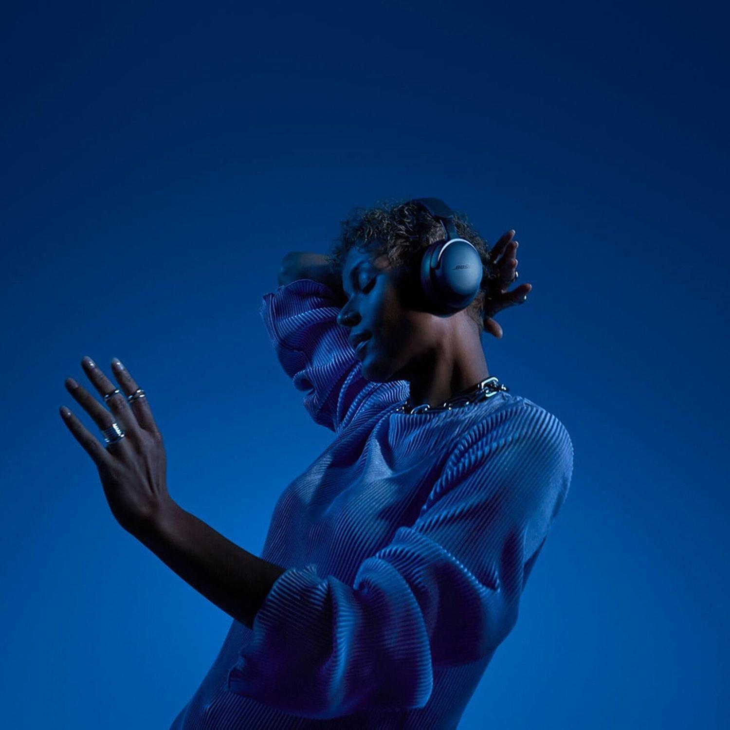 Bose Quietcomfort Ultra Noise Cancelling Headphones, - Lunar Blue