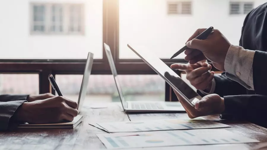 load testing vs stress testing